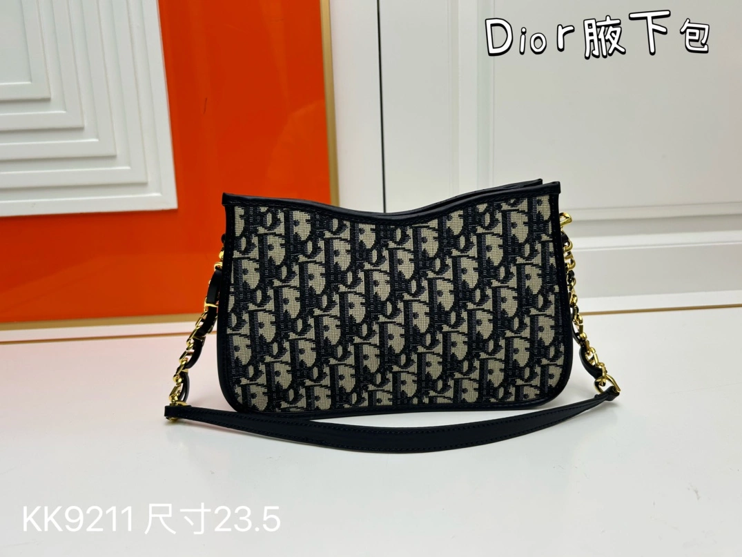 Christian Dior AAA Quality Shoulder Bags For Women Breathable 4257