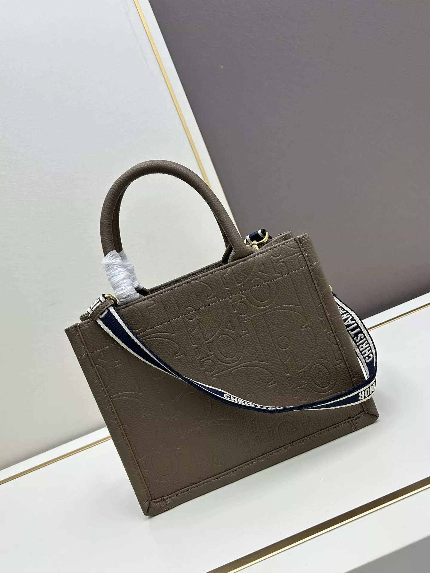 Christian Dior AAA Quality Tote-Handbags For Women Cozy 5046 - Image 3