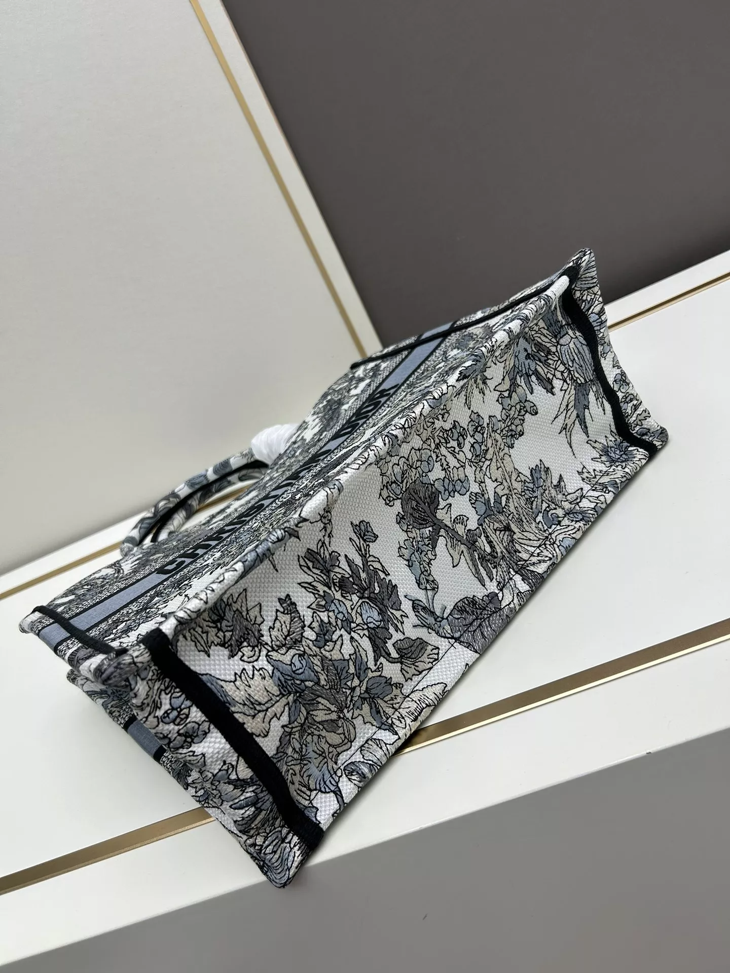 Christian Dior AAA Quality Tote-Handbags For Women GoodFit 167 - Image 5