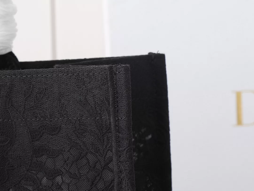 Christian Dior AAA Quality Tote-Handbags For Women Timeless 6438 - Image 5