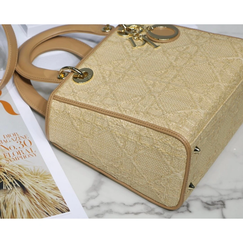 Interior Christian Dior Medium Lady Dior Bag in Natural Cannage Raffia - Image 13