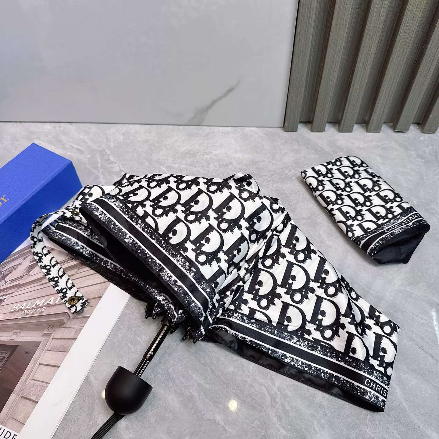 Christian Dior Umbrellas Functional 1562 - Image 3