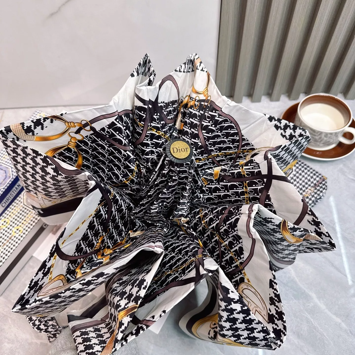 Christian Dior Umbrellas ModernLook 9241 - Image 4