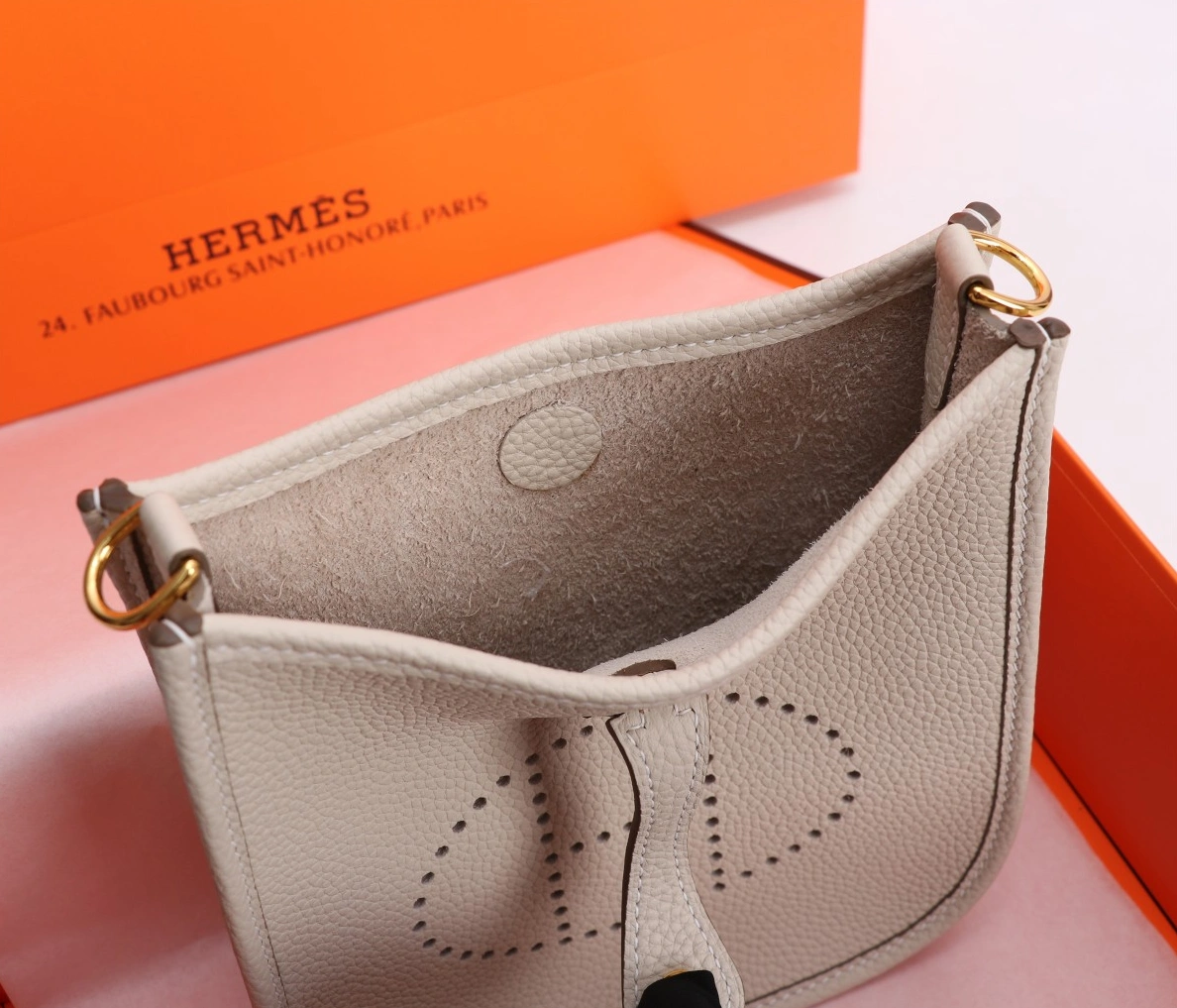 Classic 1971 Hermes AAA Quality Messenger Bags For Women - Image 6