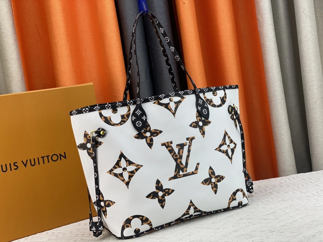 Classic 508 Louis Vuitton AAA Quality Shoulder Bags For Women