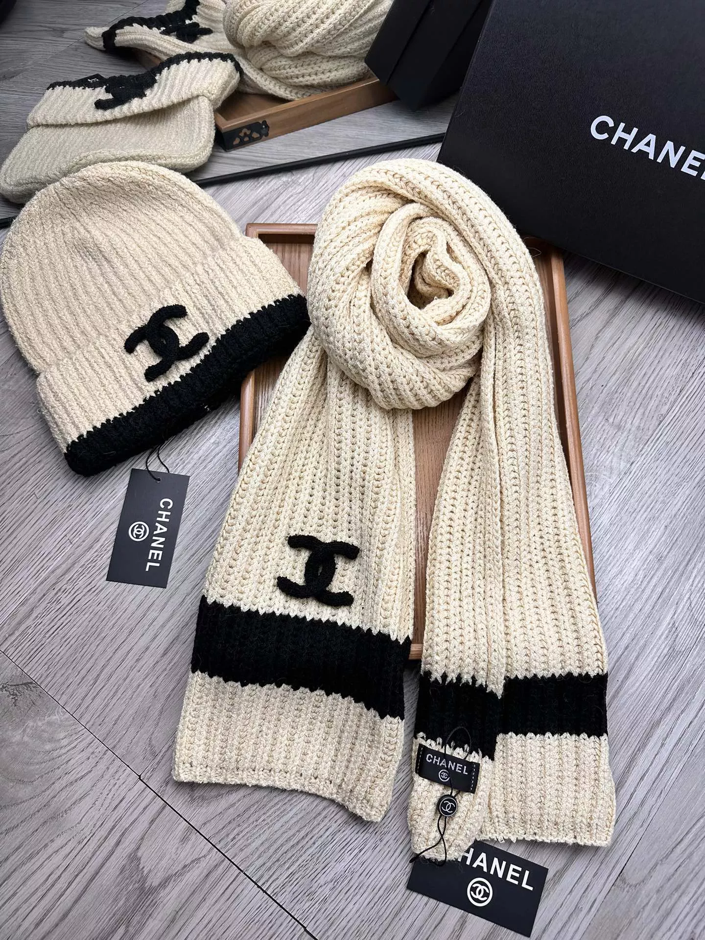 Classic 9795 Chanel Hat and Scarf Set - Image 5