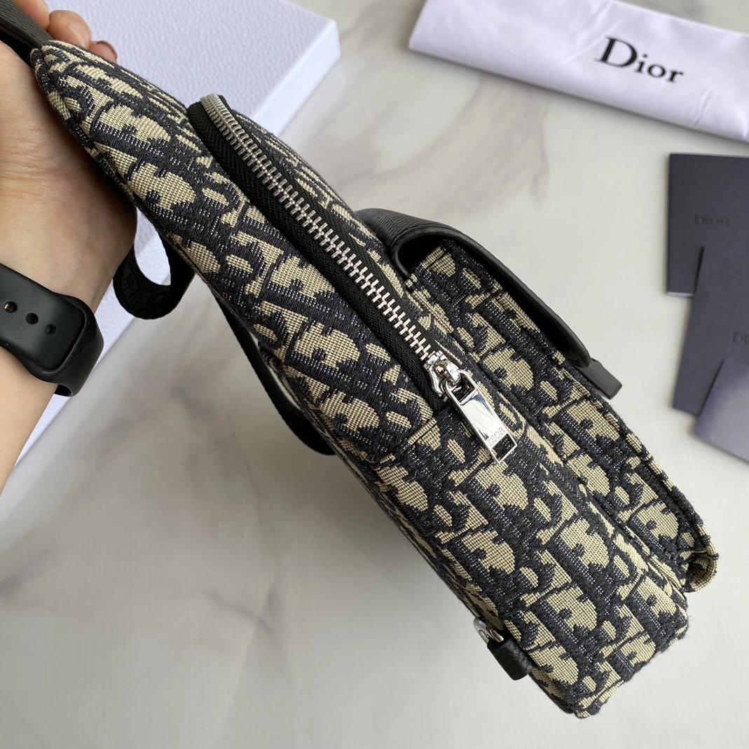 Comfortable 3400 Christian Dior AAA Man Messenger Bags - Image 4