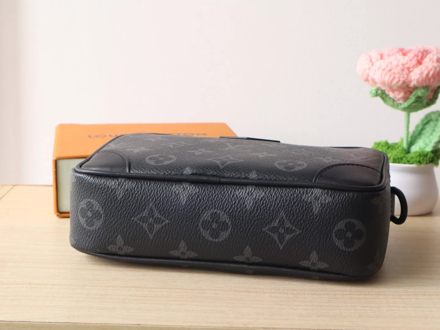 Comfortable 3903 Louis Vuitton AAA Quality Messenger Bags For Unisex - Image 5