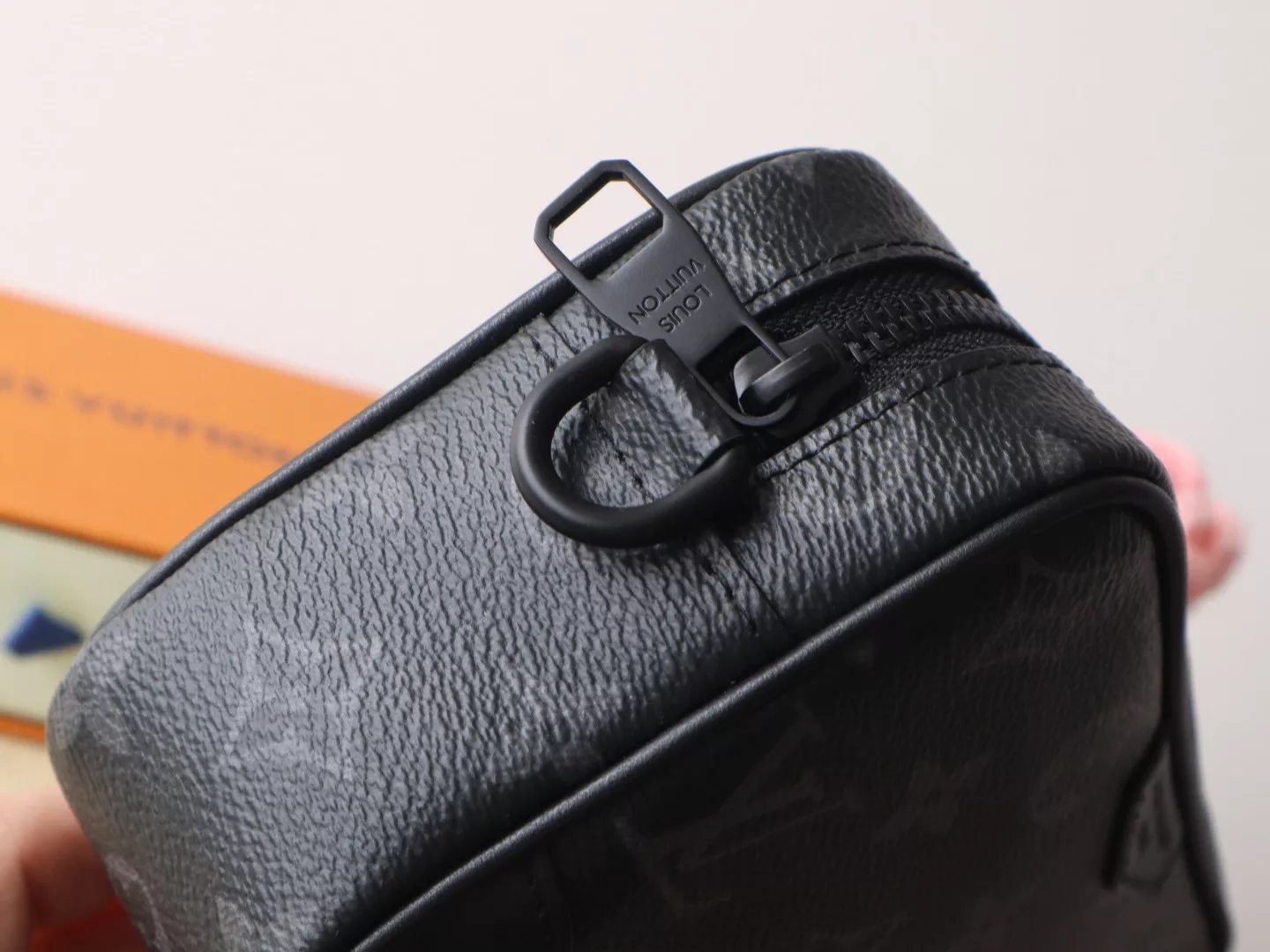 Comfortable 3903 Louis Vuitton AAA Quality Messenger Bags For Unisex - Image 7