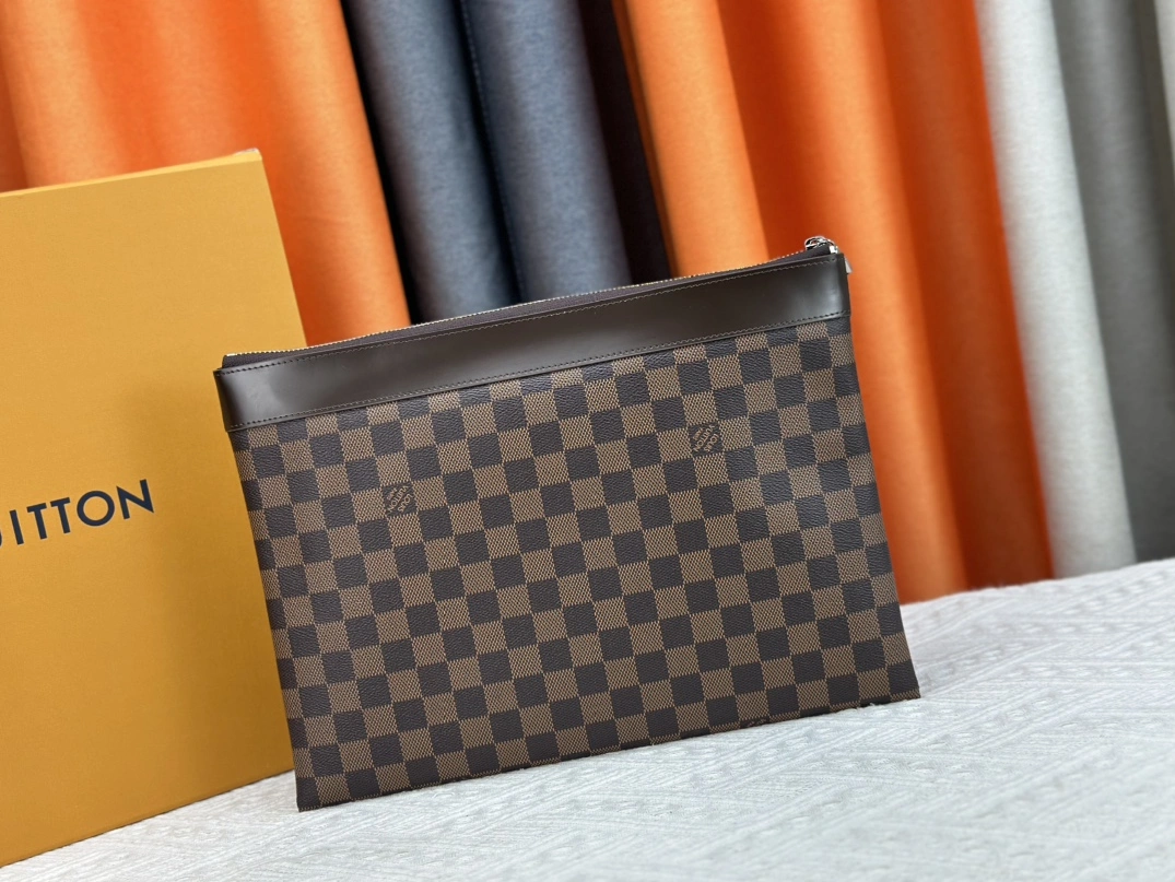Comfortable 4733 Louis Vuitton LV Wallets For Unisex - Image 3