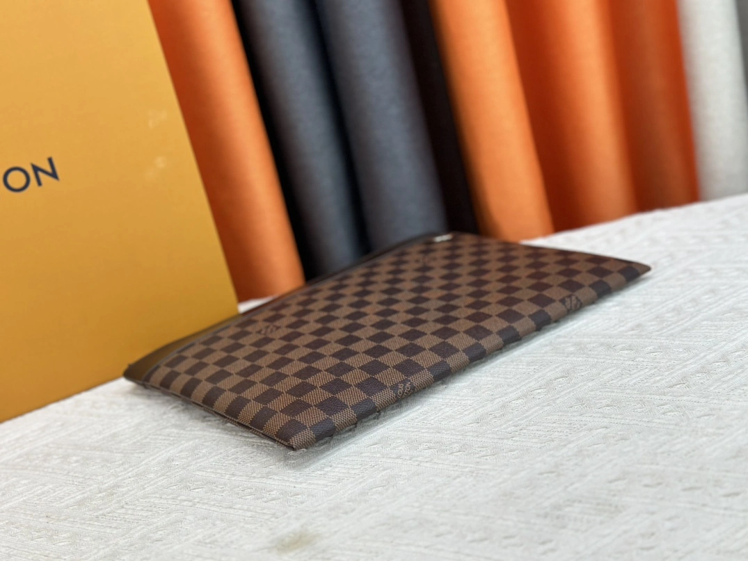 Comfortable 4733 Louis Vuitton LV Wallets For Unisex - Image 4