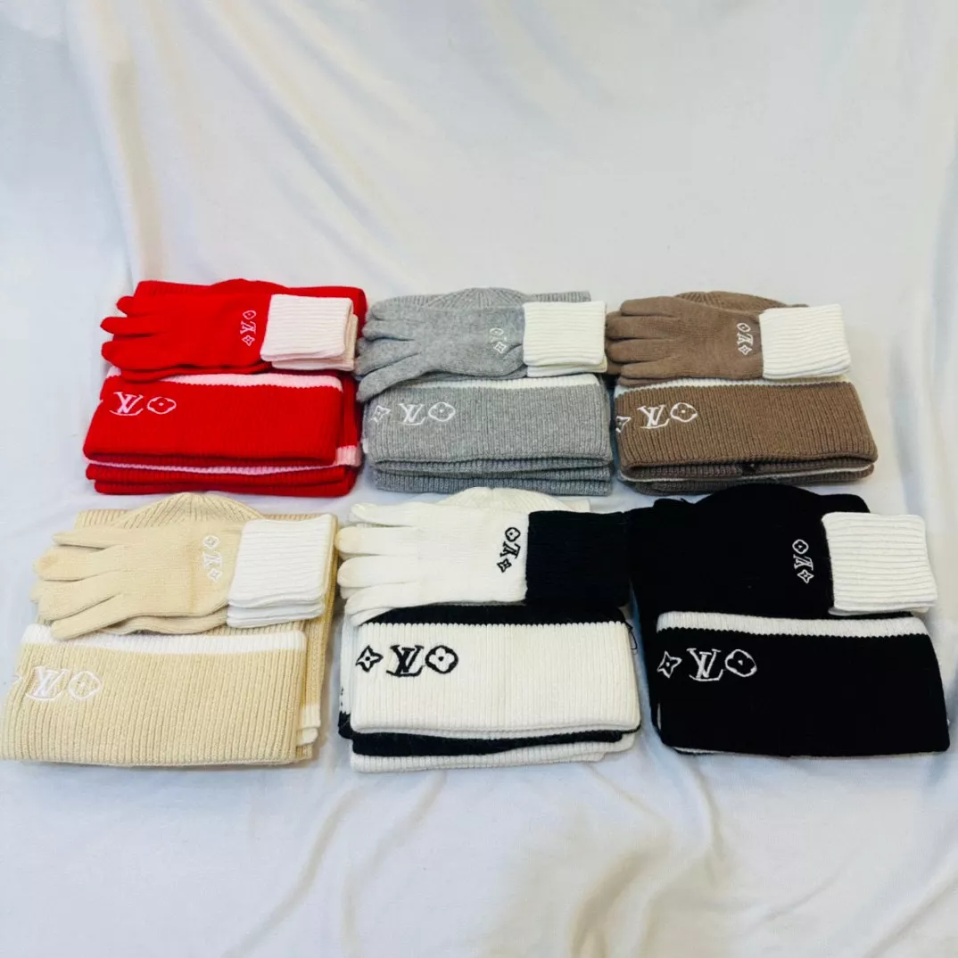 Comfortable 613 Louis Vuitton LV Hat and Scarf and Glove Set