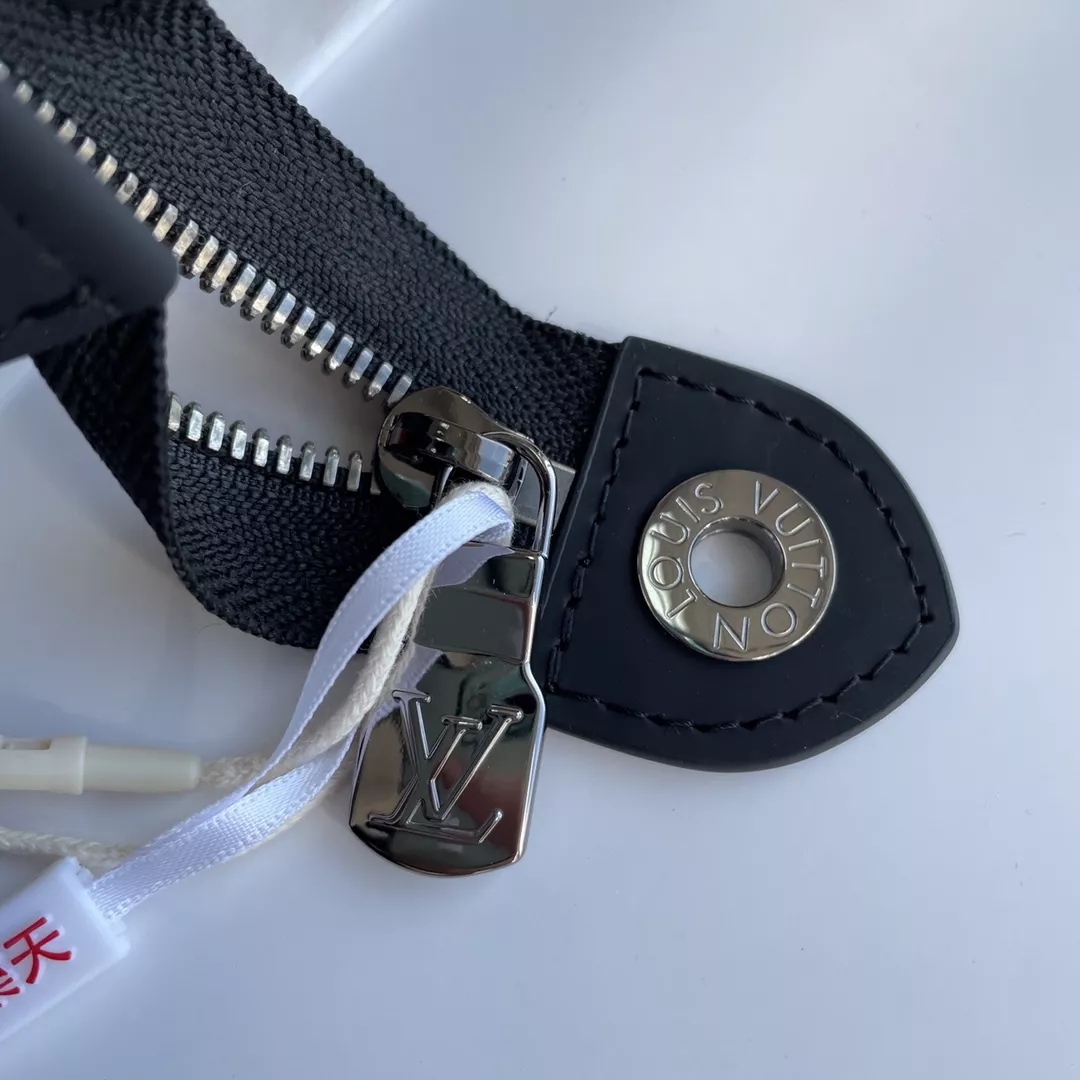 Comfortable 704 Louis Vuitton AAA Quality Wallets - Image 7