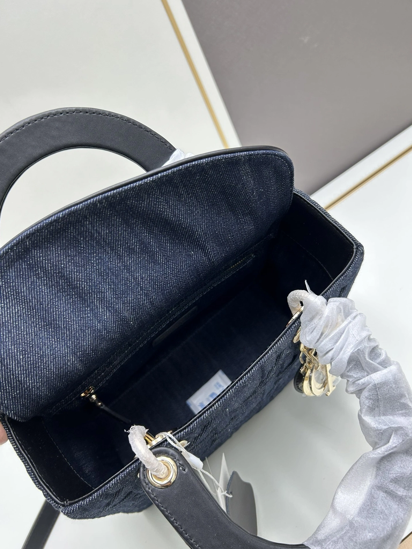 Comfortable 7521 Christian Dior AAA Quality Handbags For Women - Image 7