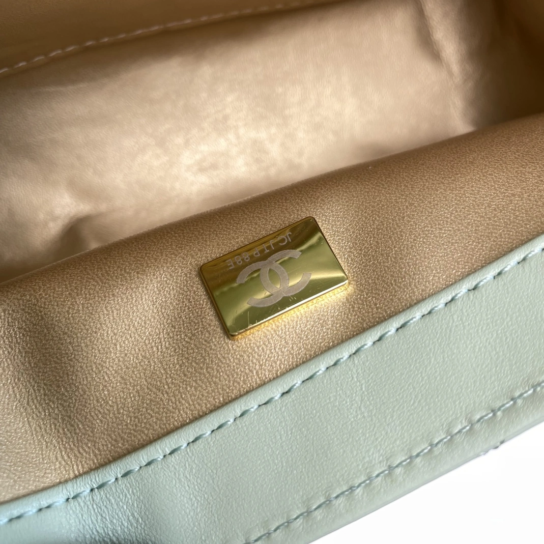 Compact 1422 Chanel AAA Quality Messenger Bags For Women - Image 7