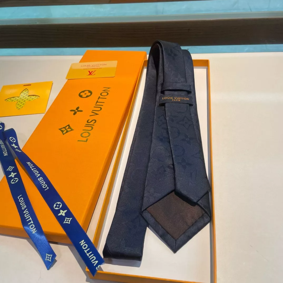 Compact 4366 Louis Vuitton LV Necktie - Image 3