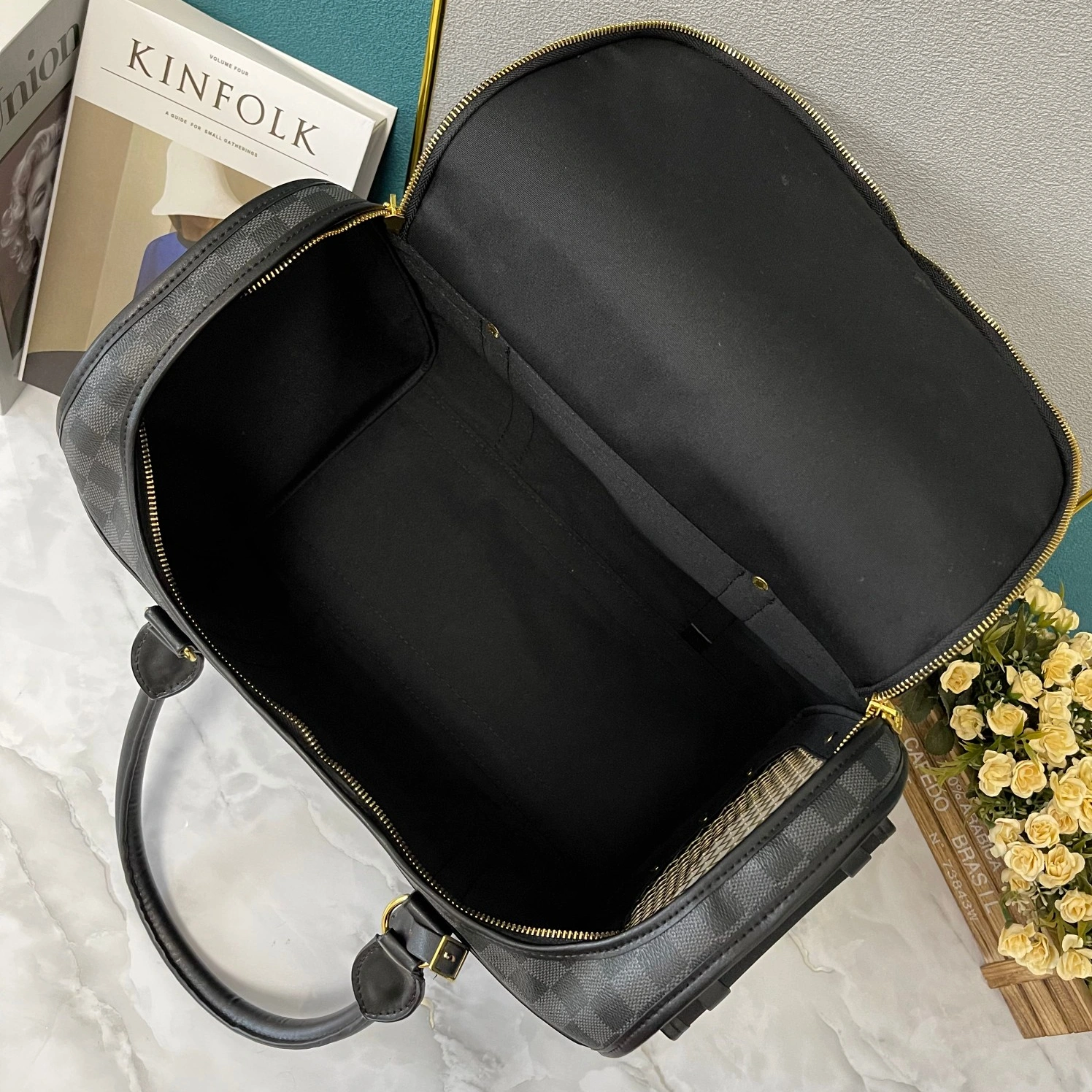 Cozy 3799 Louis Vuitton Travel Bags For Pets - Image 7