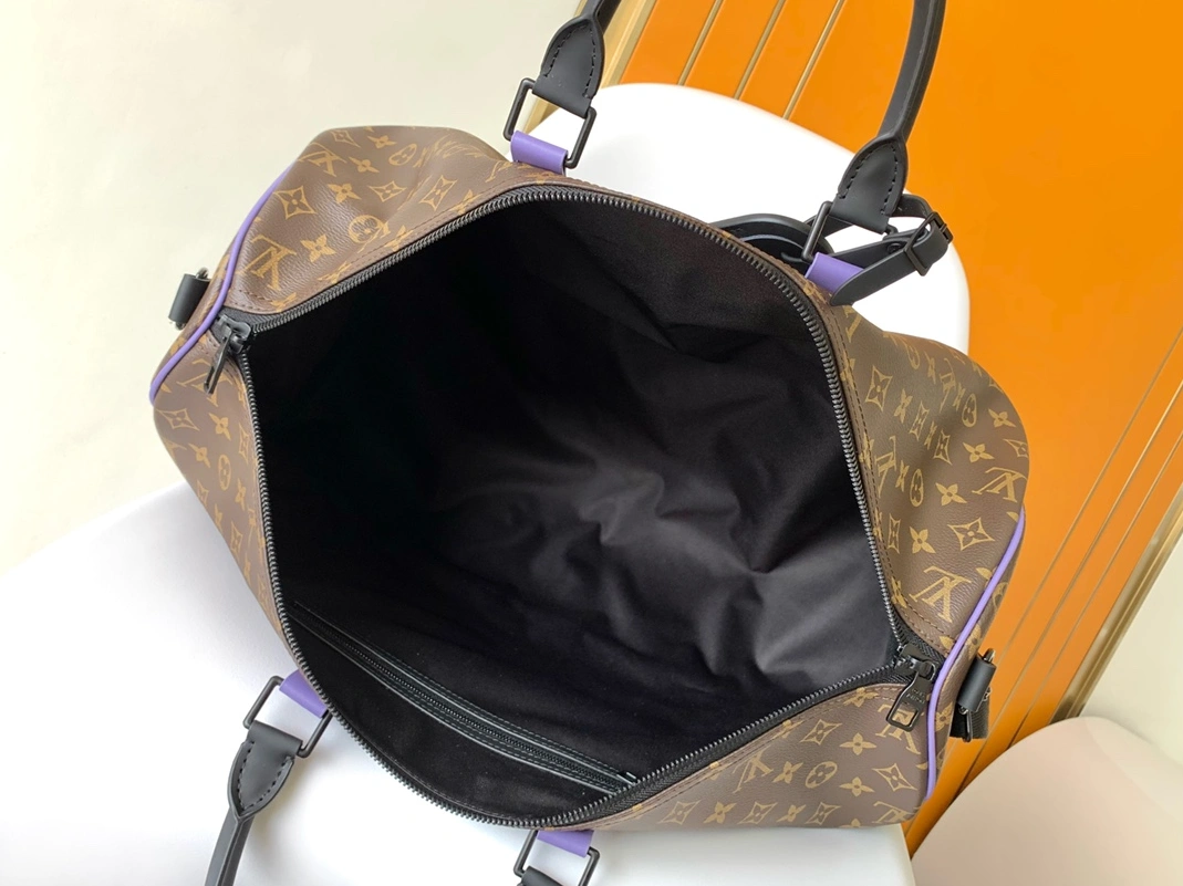 Cozy 7793 Louis Vuitton Travel Bags - Image 8
