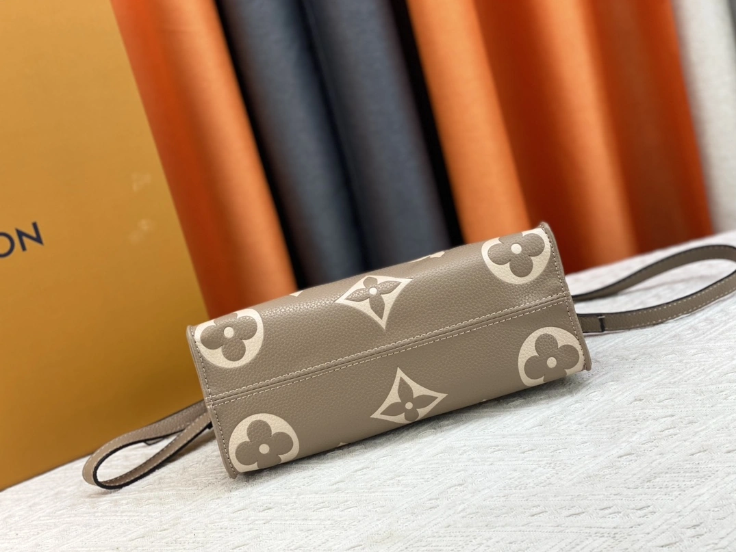 Cozy 9313 Louis Vuitton AAA Quality Handbags For Women - Image 5