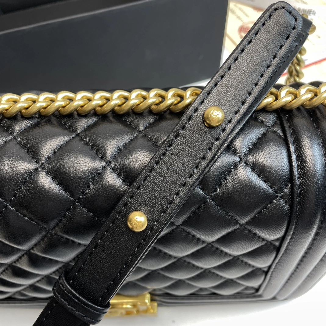 DailyWear 5001 Chanel AAA Quality Messenger Bags For Women - Image 6