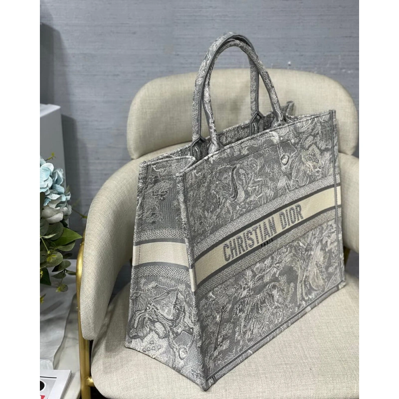 41.5 x 35 Dior Book Tote Gray Toile de Jouy Reverse Embroidery - Image 8