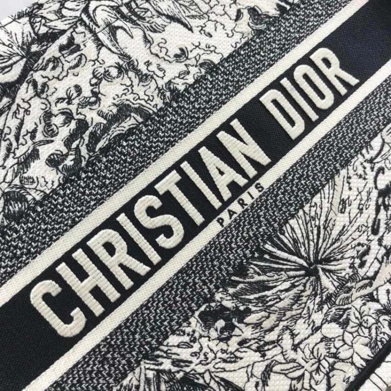 'Christia Dior Small Book Tote in Latte Multicolor Zodiac Embroidery - Image 7