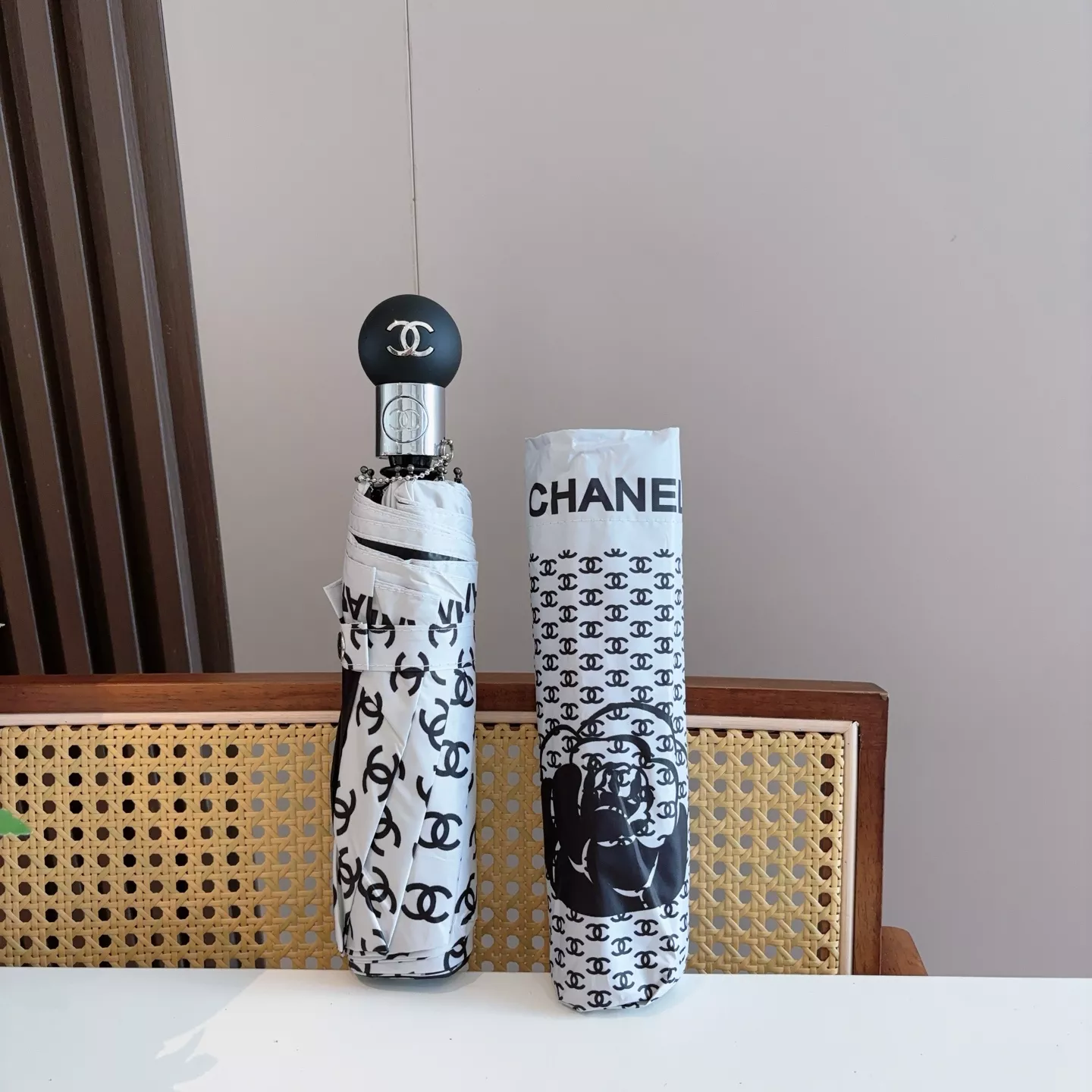 Durable 4024 Chanel Umbrellas - Image 4