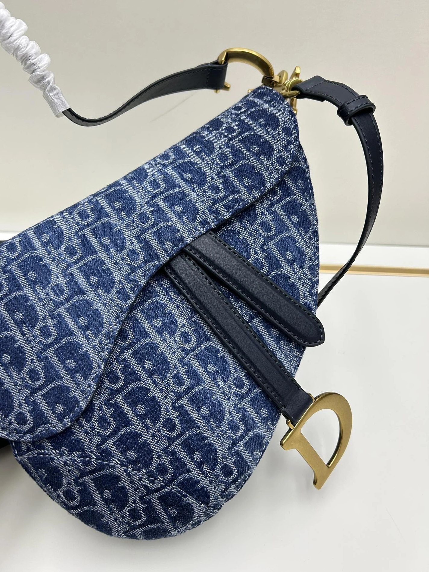 EasyMatch 2918 Christian Dior AAA Quality Messenger Bags For Women - Image 4