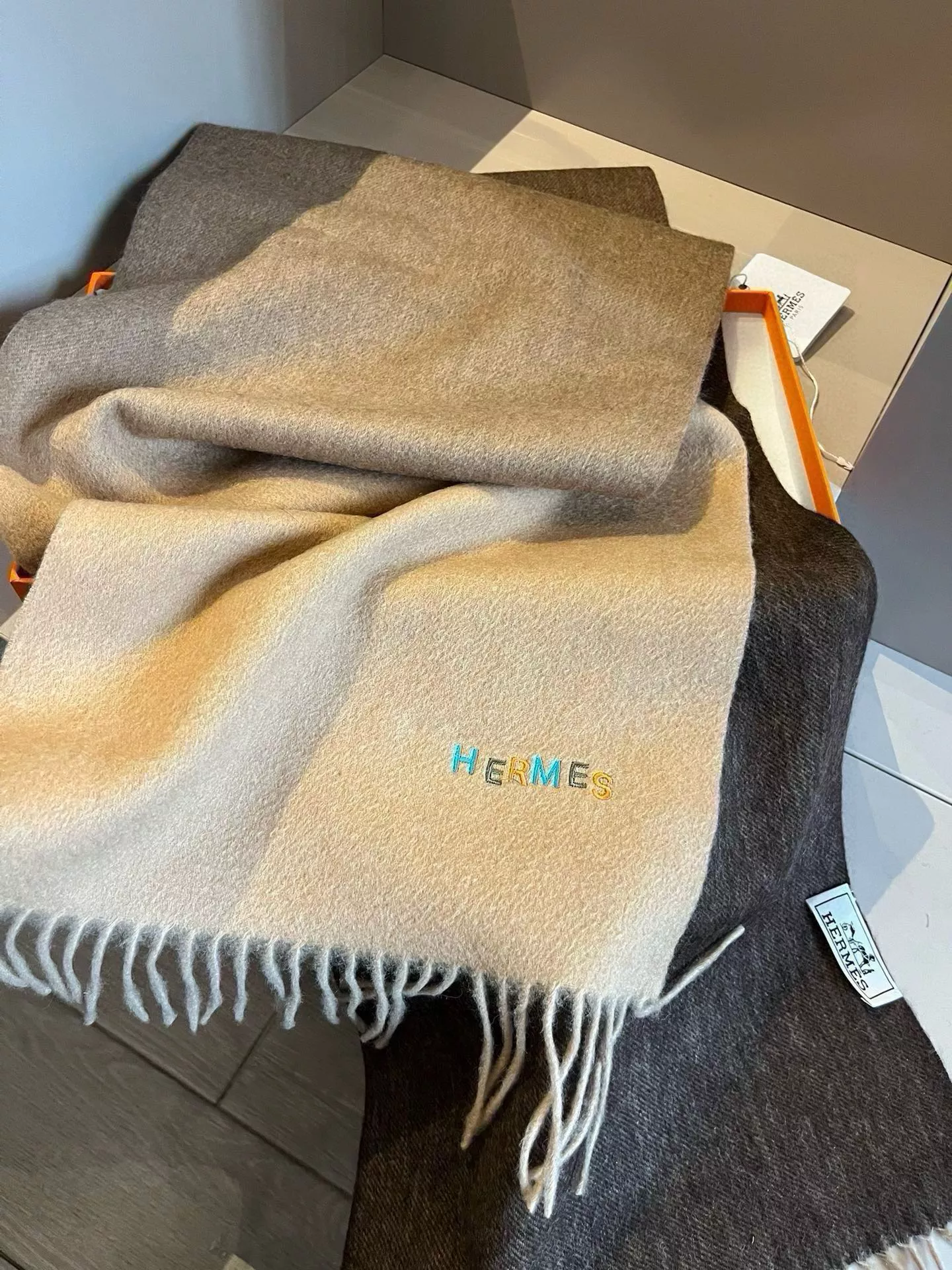 EasyMatch 3716 Hermes Scarf For Women - Image 4