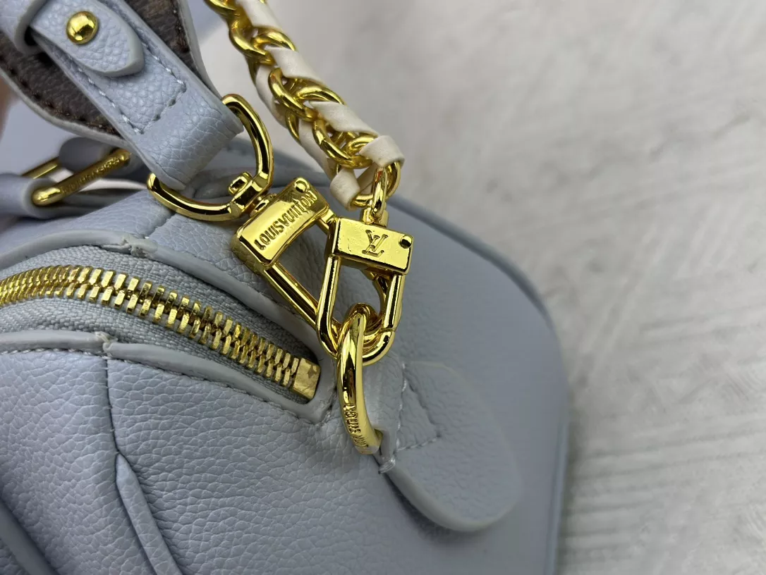 EasyMatch 4494 Louis Vuitton AAA Quality Handbags For Women - Image 7