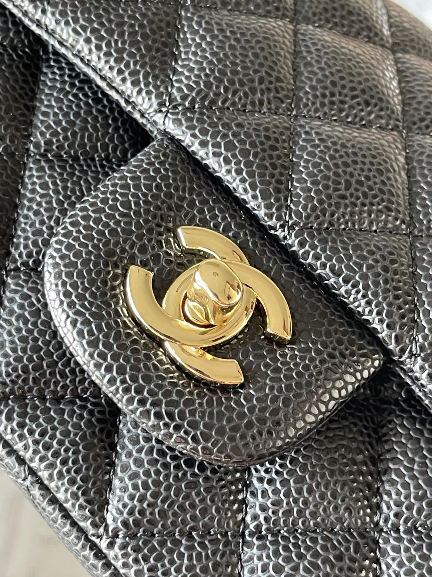 EasyMatch 9428 Chanel AAA Quality Messenger Bags For Women - Image 5