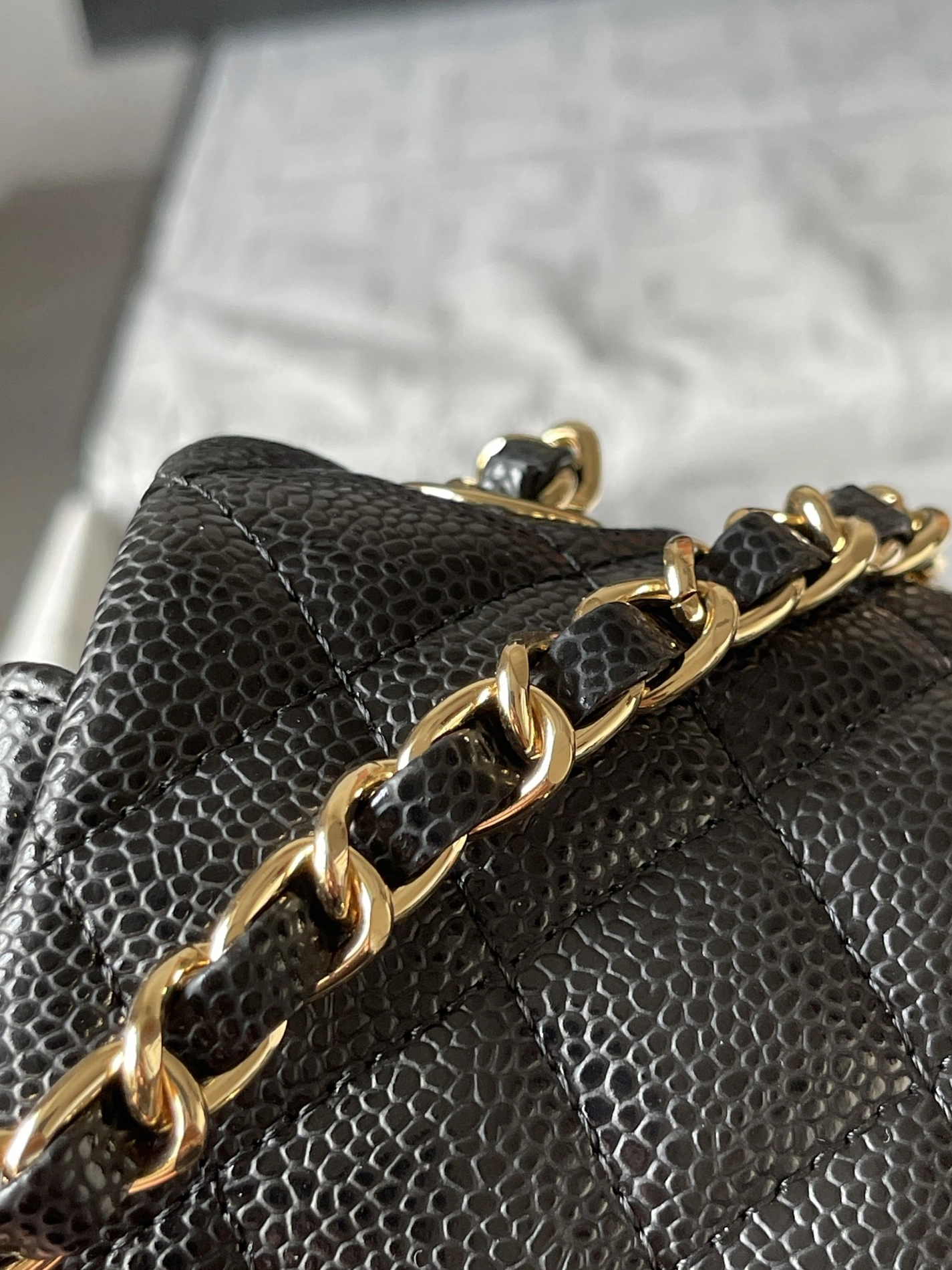 EasyMatch 9428 Chanel AAA Quality Messenger Bags For Women - Image 6