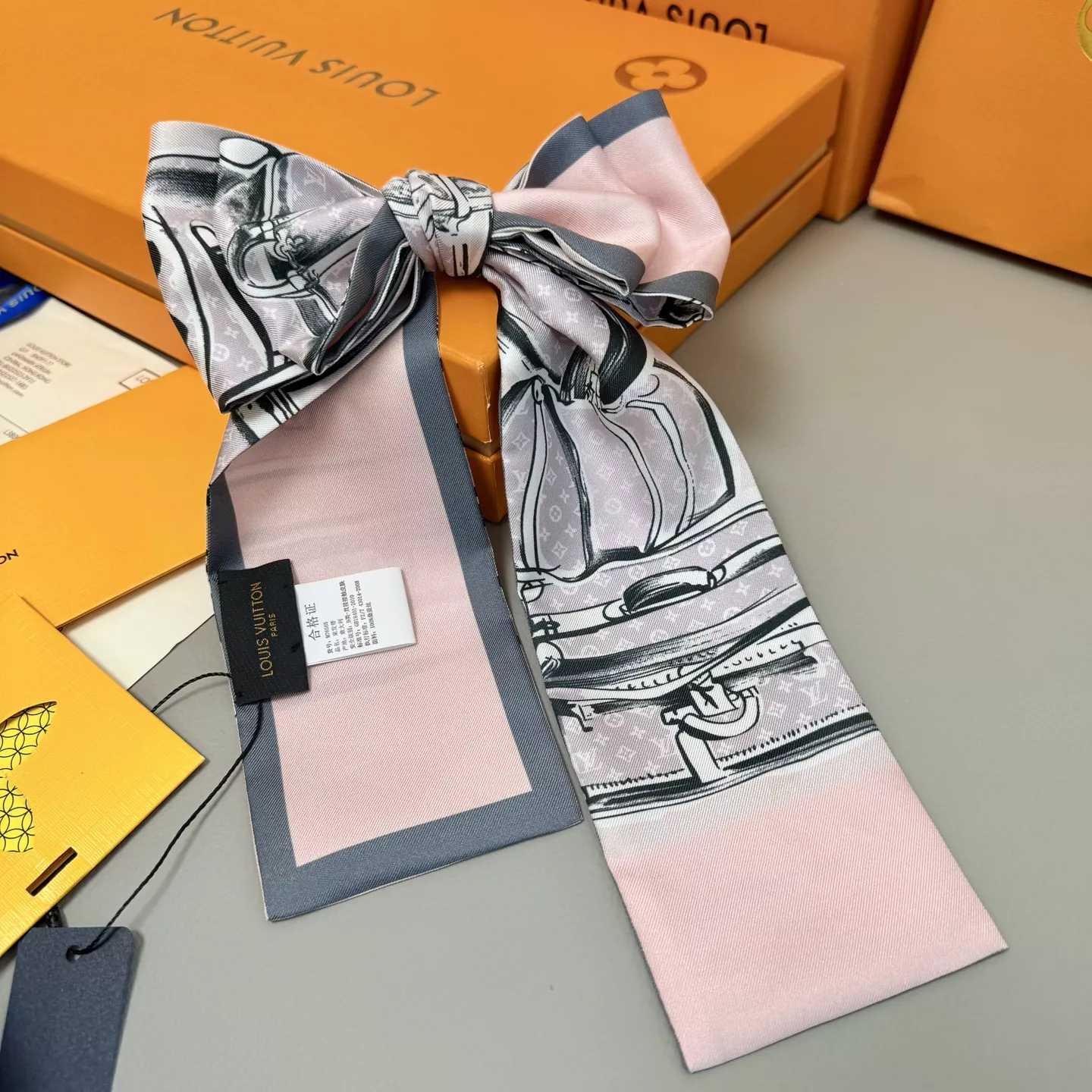 Efficient 9924 Louis Vuitton Silk Scarf - Image 3