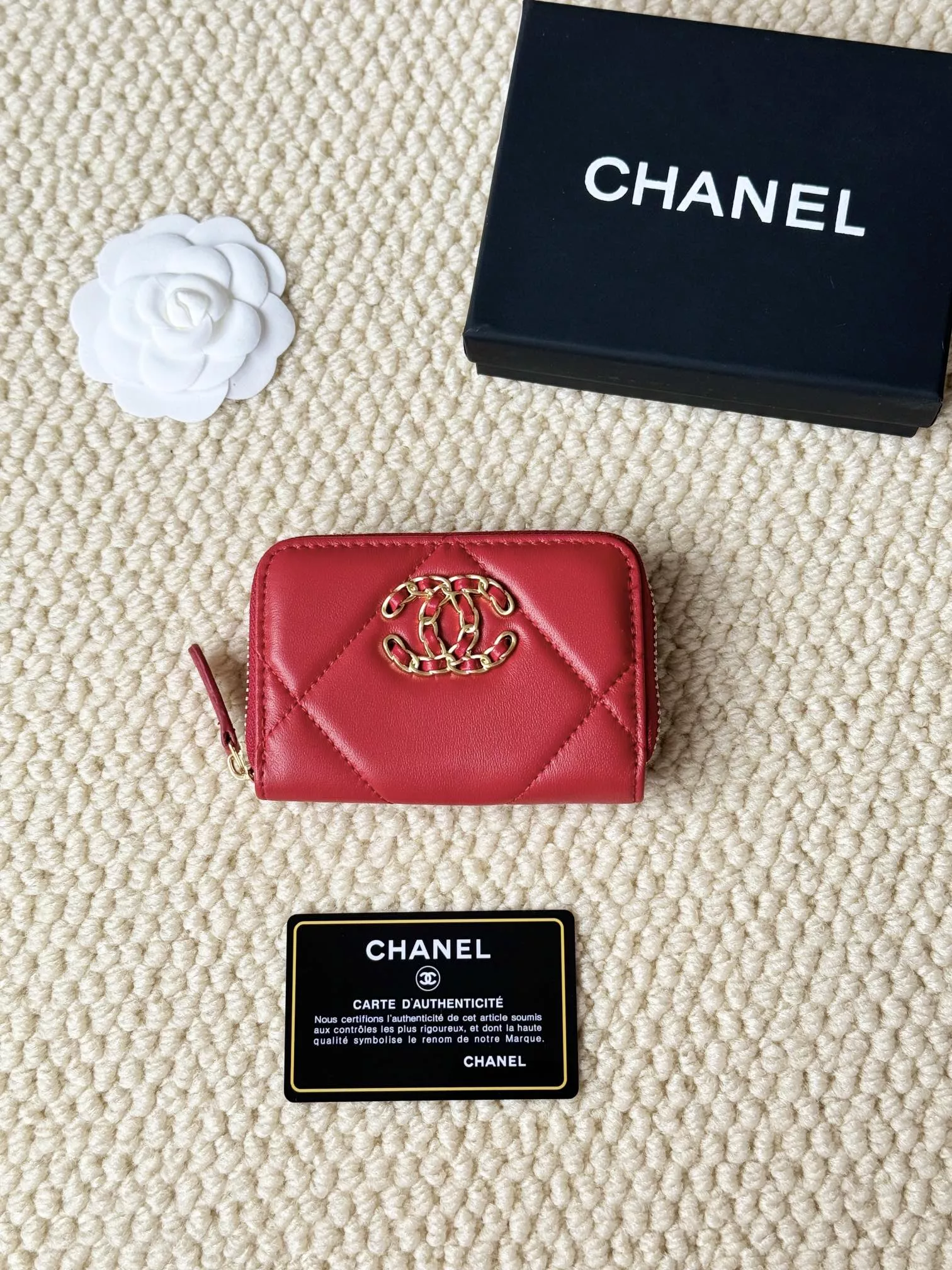 Elegant 3757 Chanel Card Case - Image 3