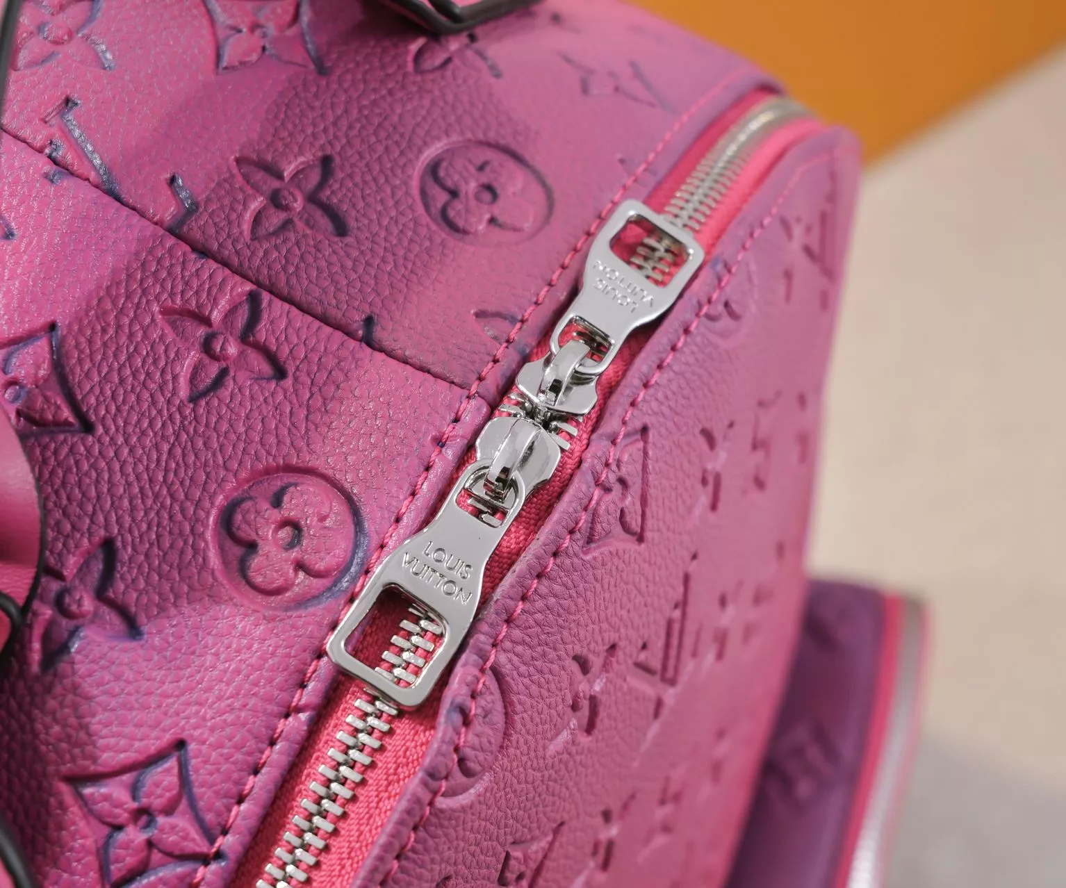 Elegant 4946 Louis Vuitton AAA Quality Backpacks - Image 3