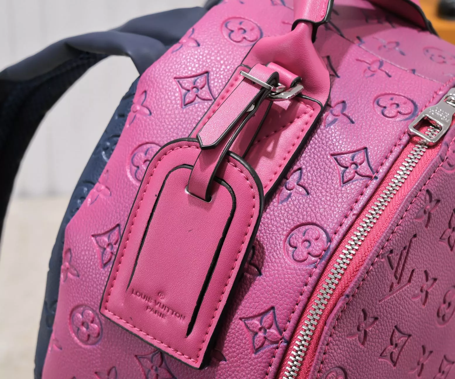 Elegant 4946 Louis Vuitton AAA Quality Backpacks - Image 4
