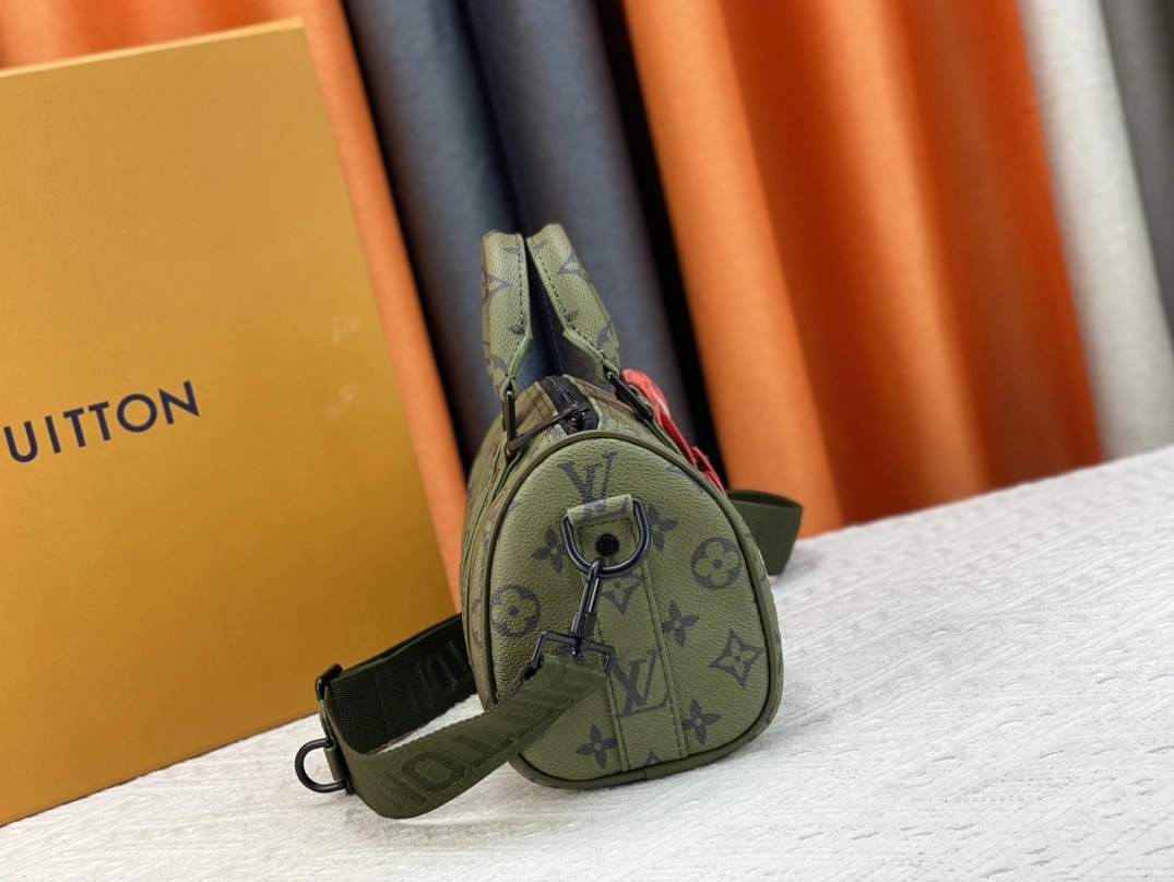 Elegant 8946 Louis Vuitton AAA Quality Handbags For Women - Image 3