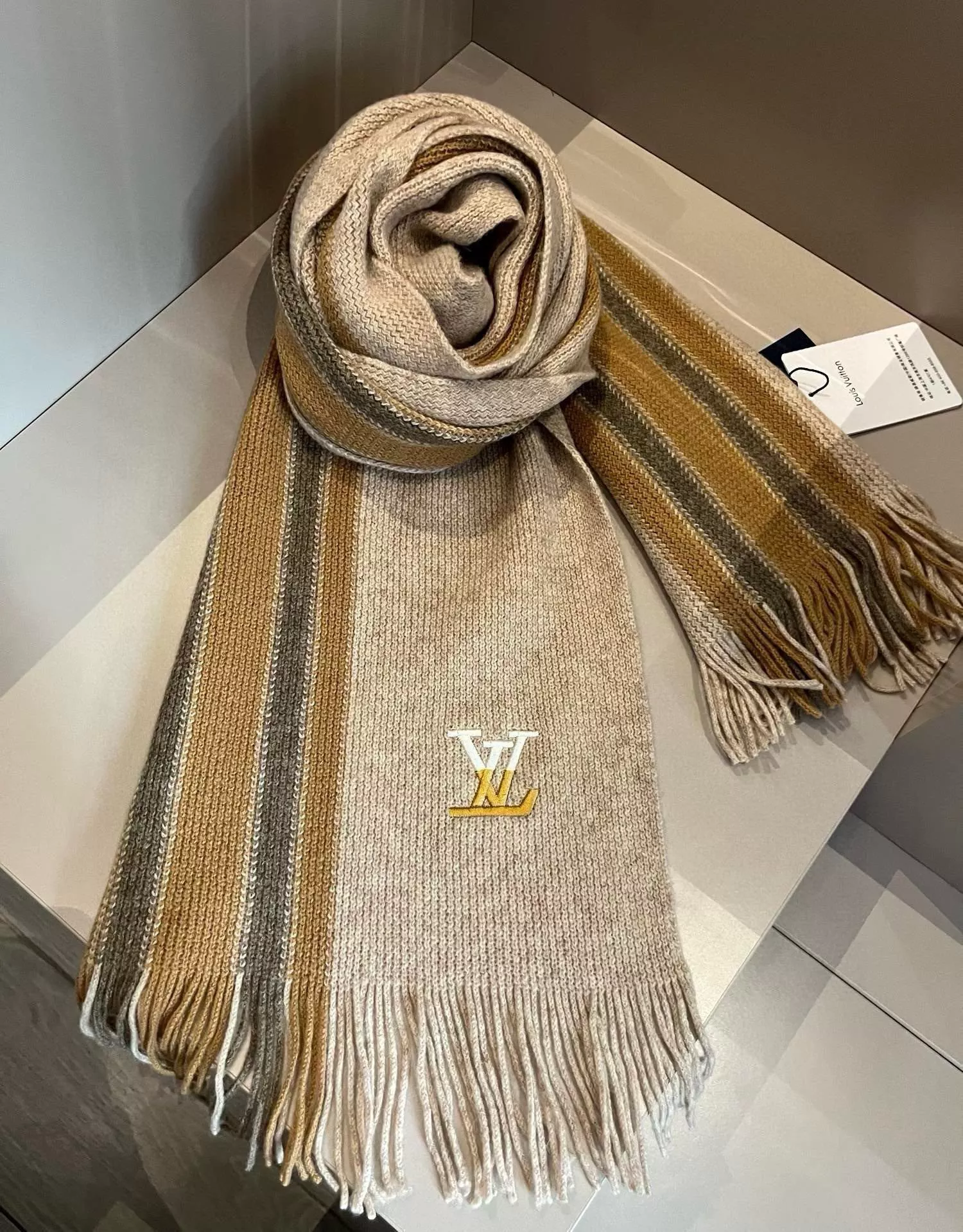 Elegant 9034 Louis Vuitton Scarf For Women