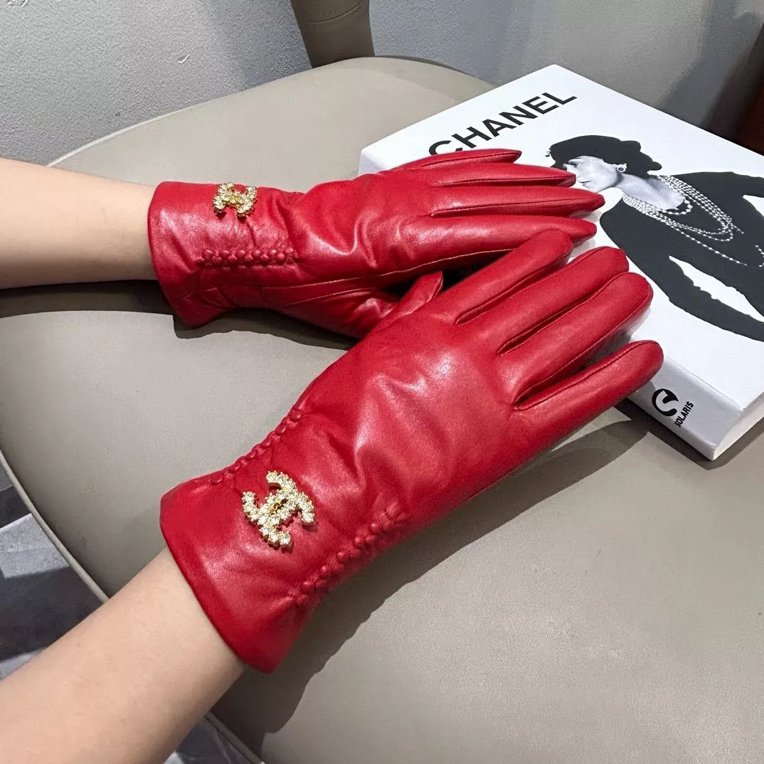 EyeCatching 3906 Chanel Gloves For Women - Image 3