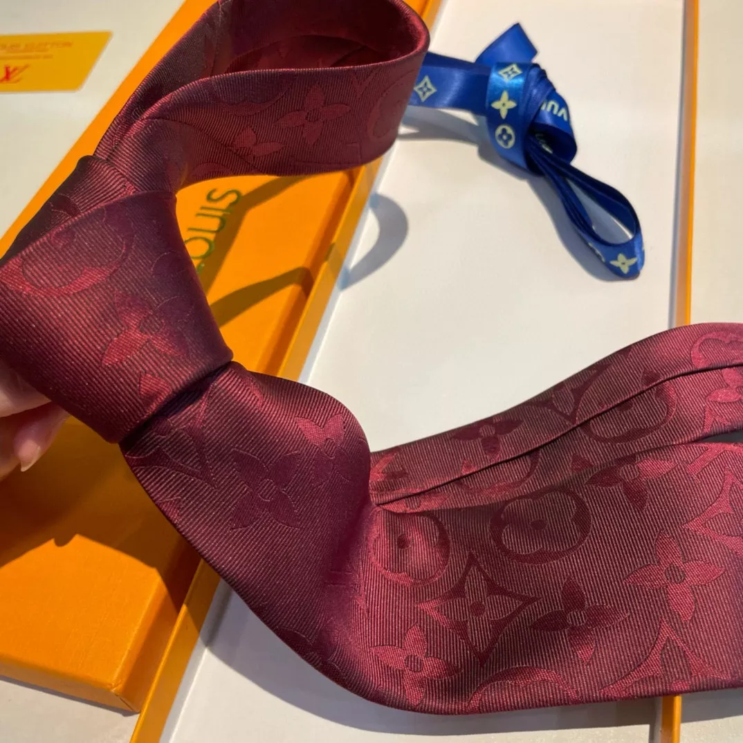 EyeCatching 8900 Louis Vuitton LV Necktie - Image 5
