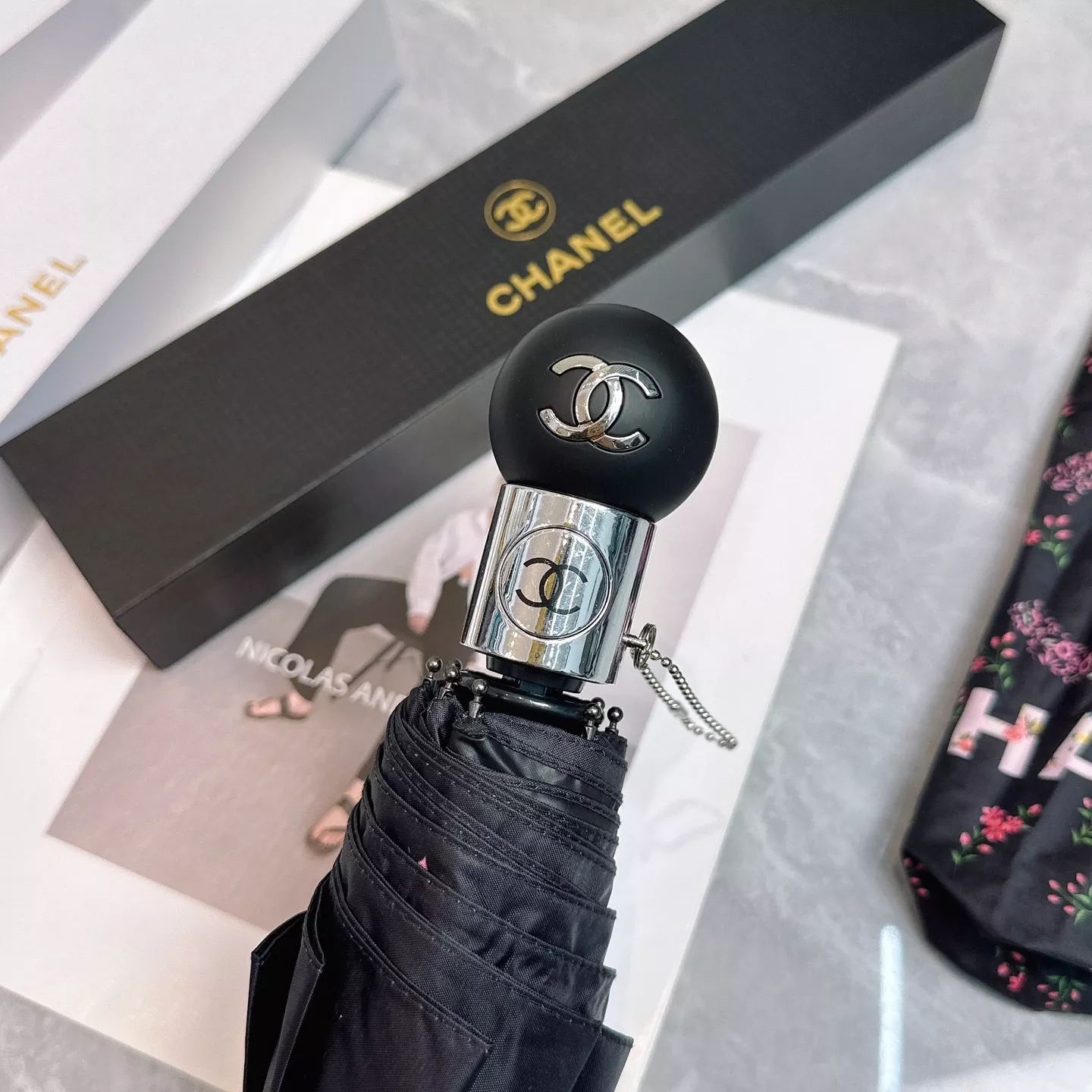 EyeCatching 979 Chanel Umbrellas