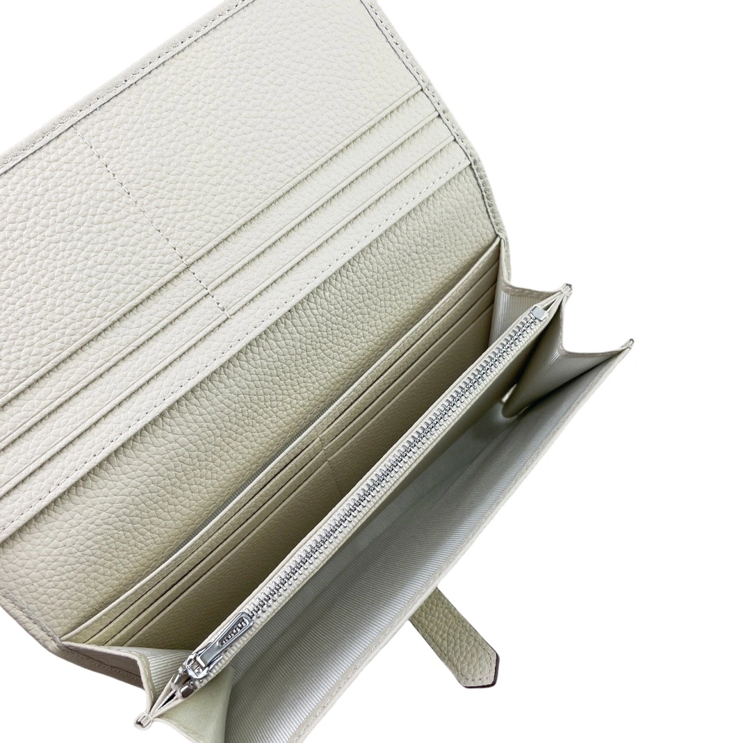 Fashionable 1935 Hermes Card Case For Women - Image 4