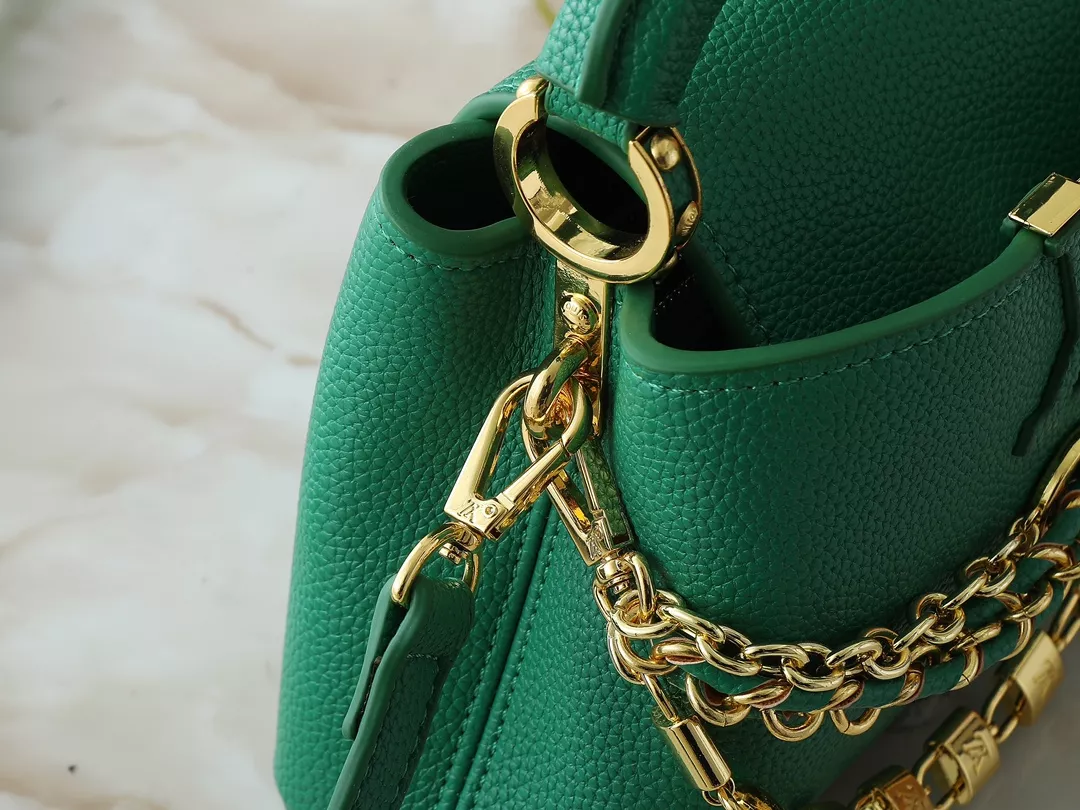 Fashionable 907 Louis Vuitton AAA Quality Messenger Bags For Women - Image 7