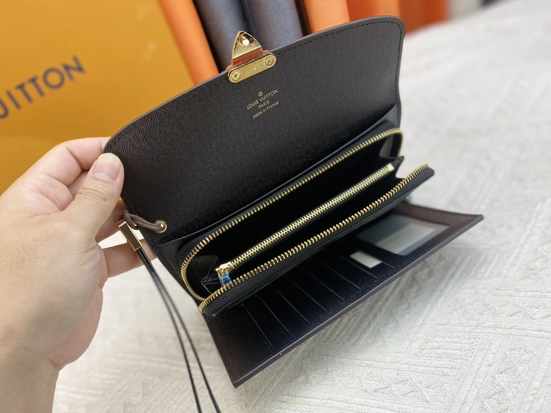Flexible 3168 Louis Vuitton AAA Quality Wallets For Women - Image 7
