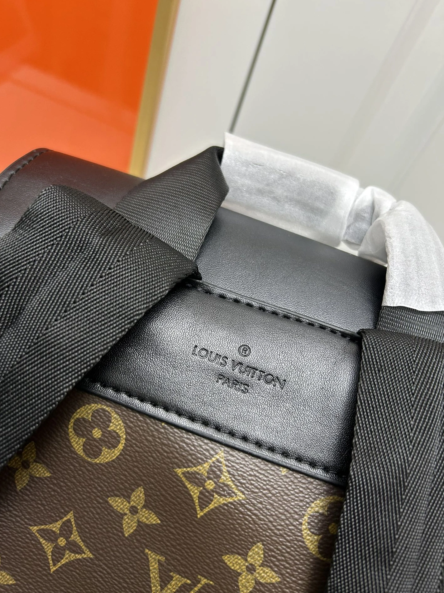 Flexible 6409 Louis Vuitton AAA Quality Backpacks For Unisex - Image 4