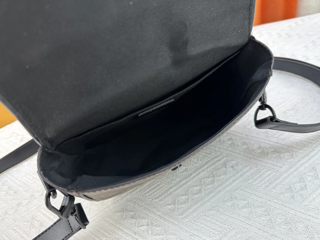 Functional 2359 Louis Vuitton AAA Quality Messenger Bags For Unisex - Image 8