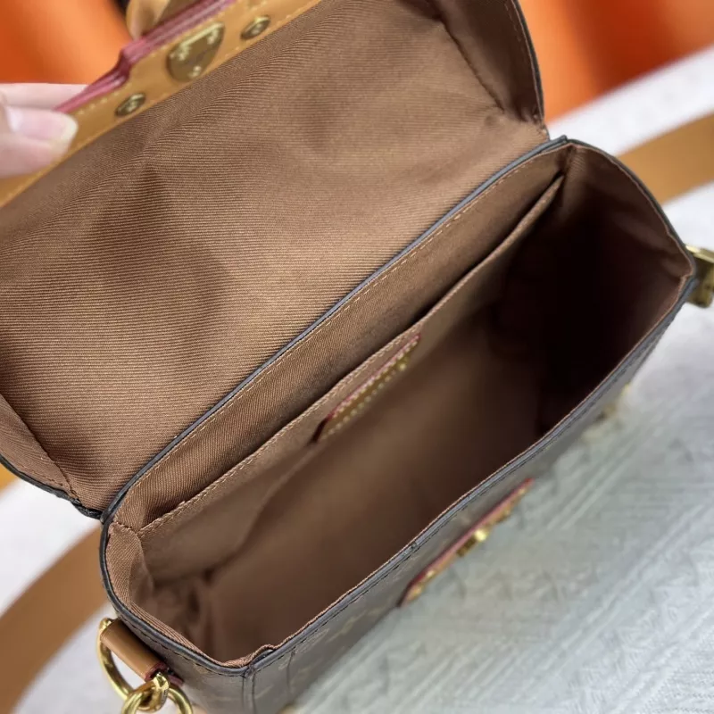 Functional 8897 Louis Vuitton AAA Quality Messenger Bags For Women - Image 8