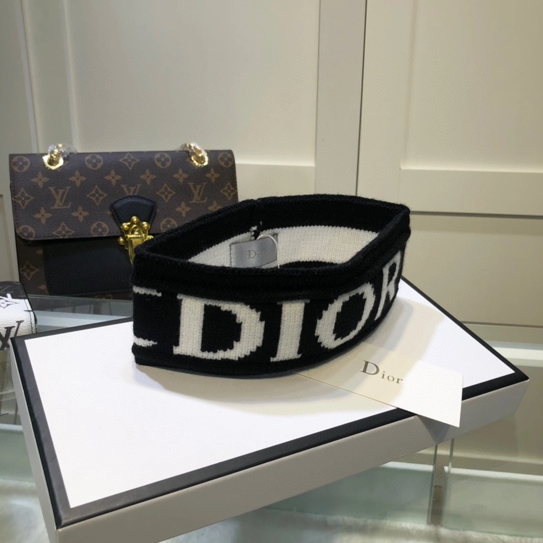 GoAnywhere 4571 Christian Dior Headband - Image 3
