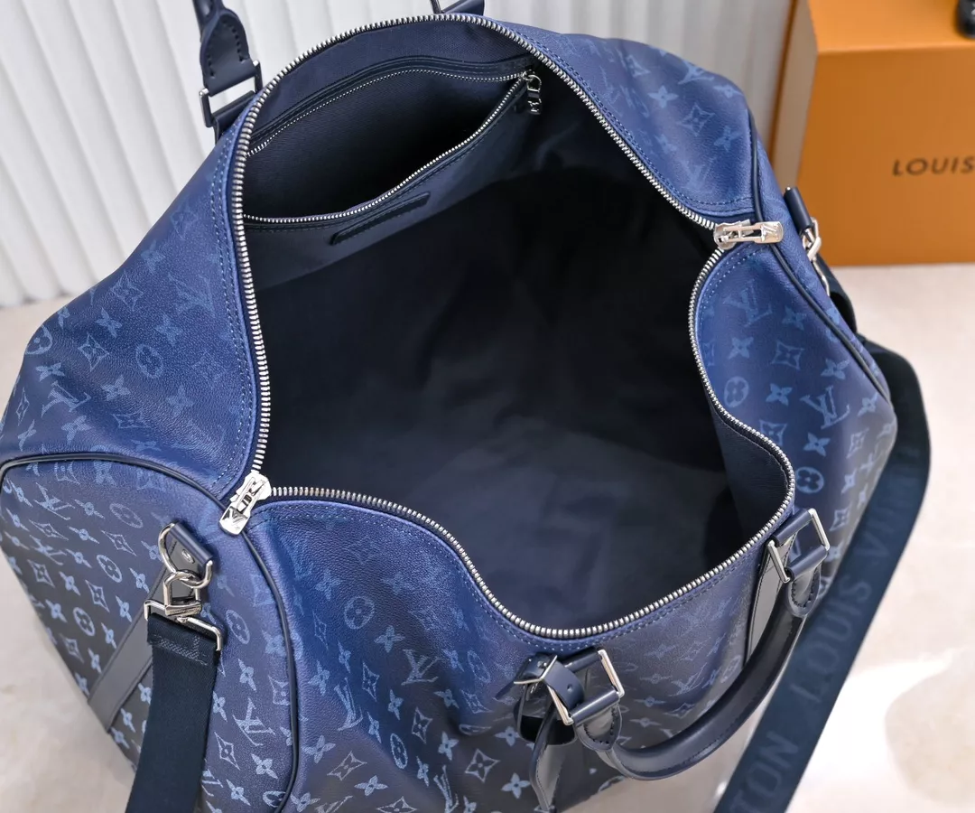 GoAnywhere 4939 Louis Vuitton Travel Bags - Image 8