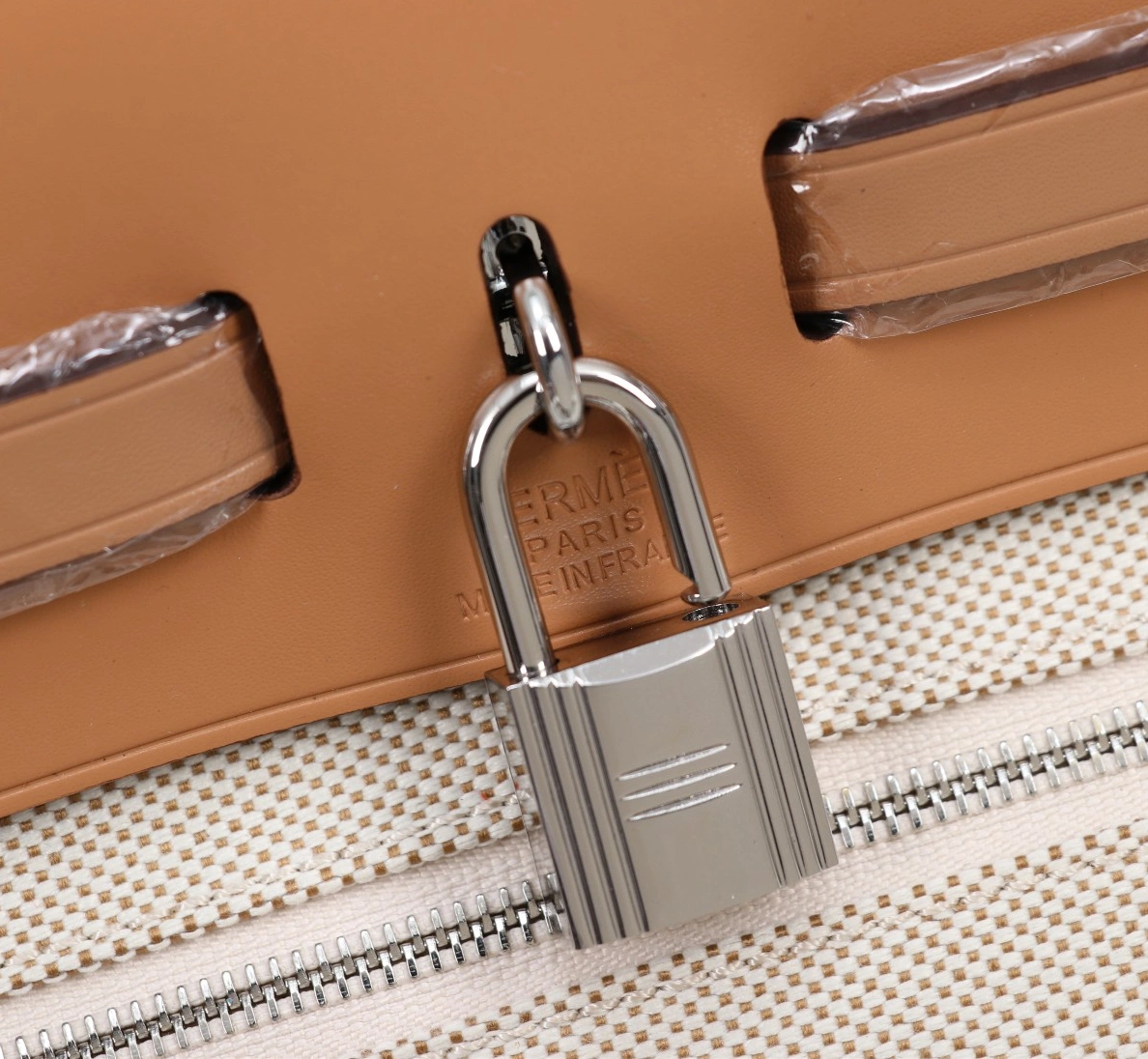 GoAnywhere 7112 Hermes AAA Quality Handbags For Women - Image 4